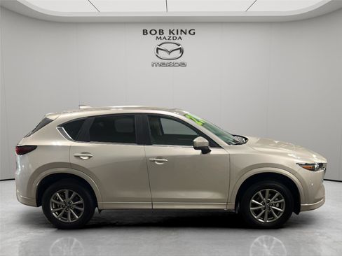 Used 2025 MAZDA CX-5 AWD 2.5 S w/ Select Package image 6