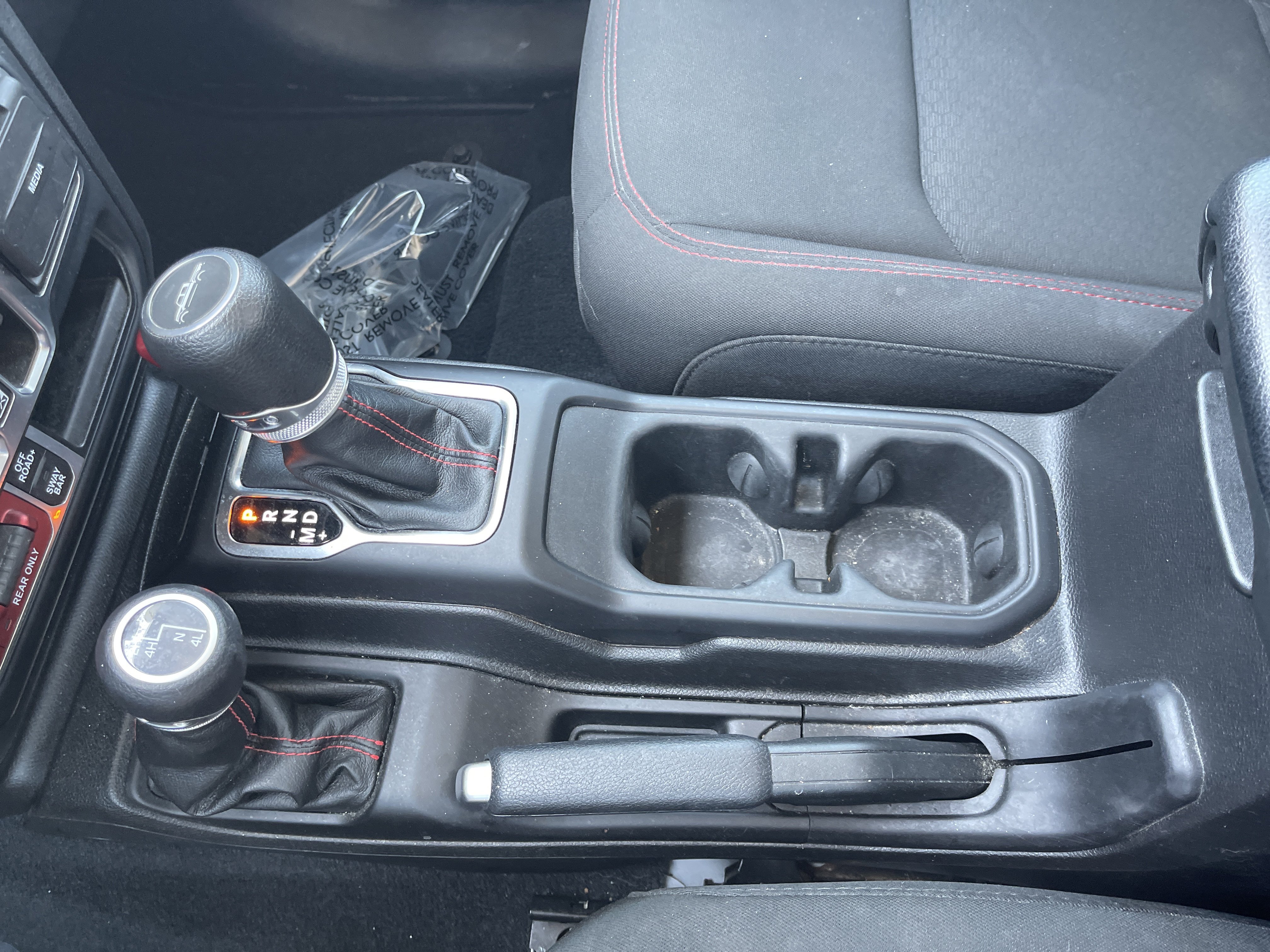 Used 2023 Jeep Gladiator Rubicon w/ LED Lighting Group AWD/4WD image 28