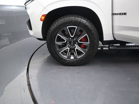Used 2022 Chevrolet Tahoe Z71 w/ Z71 Off-Road Package AWD/4WD image 13