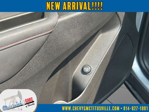 Used 2023 Chevrolet Equinox RS AWD/4WD image 12