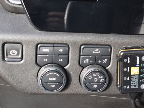 Used 2024 Chevrolet Silverado 1500 RST image 18