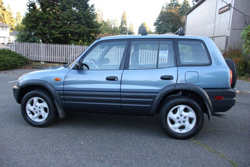 Used 1997 Toyota RAV4 4WD 4-Door w/ Upgrade Pkg w/ Tilt Wheel image 12