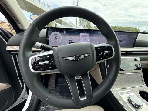 Used 2025 Genesis GV80 2.5T Prestige image 21