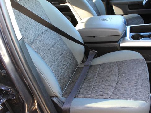 Used 2015 RAM 1500 Big Horn image 16
