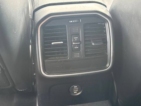 Used 2018 Porsche Macan S AWD/4WD image 33