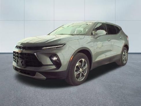 Used 2025 Chevrolet Blazer LT image 13