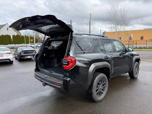 New 2026 Toyota 4Runner SR5 image 10