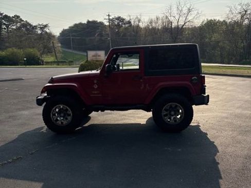 Used 2012 Jeep Wrangler Sahara w/ Connectivity Group image 11