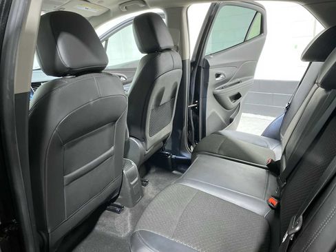 Used 2019 Buick Encore Preferred image 12