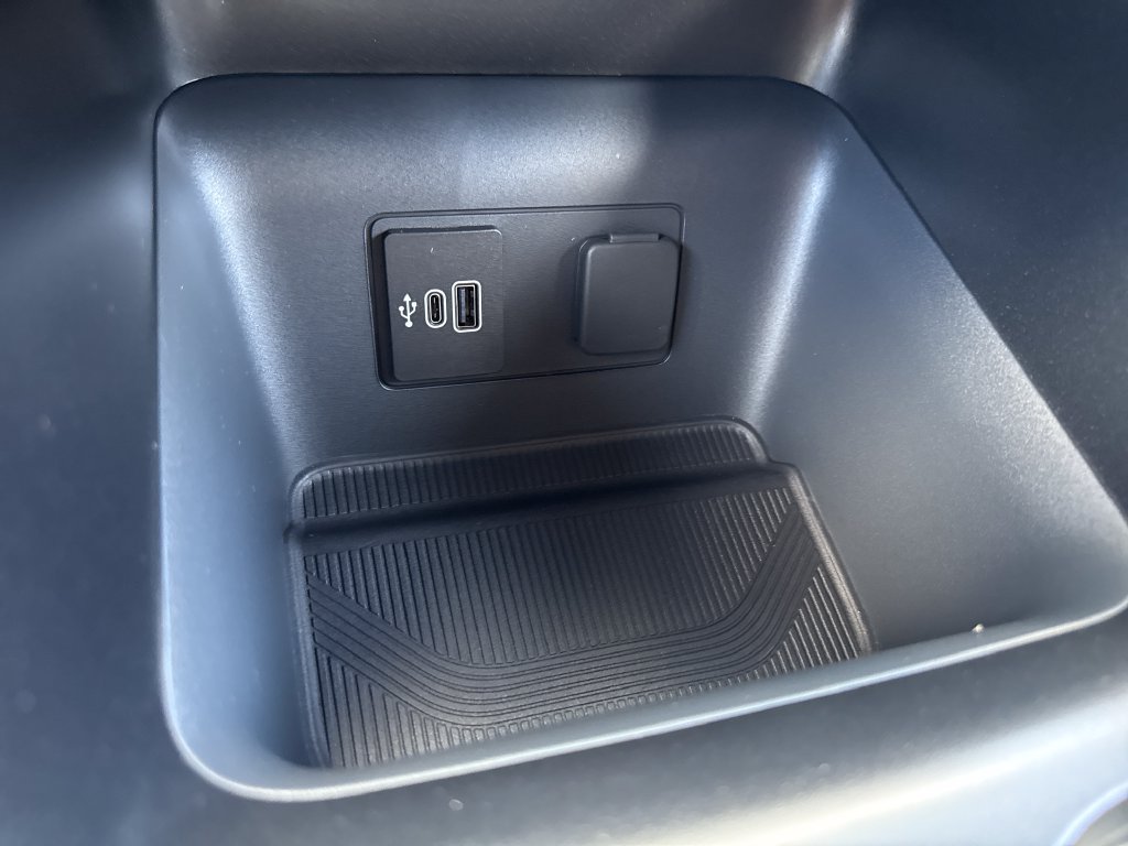 New 2027 Ford Explorer Platinum RWD image 24