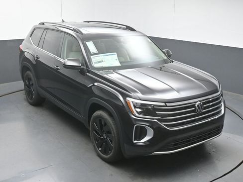 New 2026 Volkswagen Atlas SE FWD image 44