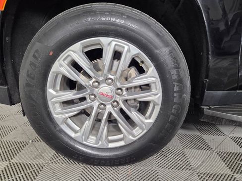 Used 2021 GMC Yukon SLT w/ SLT Premium Package image 10