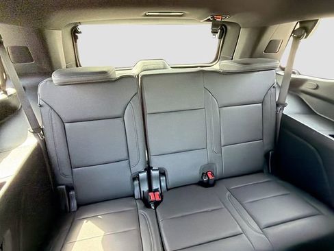 Used 2022 Chevrolet Tahoe LT w/ LT Signature Plus Package image 17