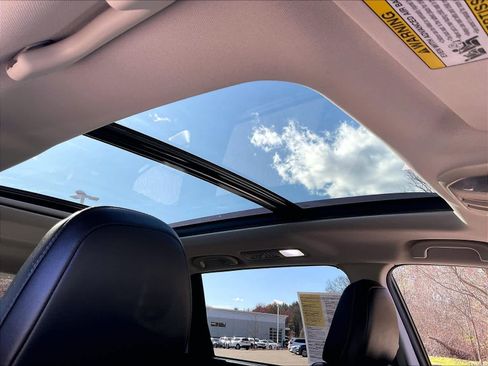 Used 2023 Subaru Ascent Touring AWD/4WD image 22