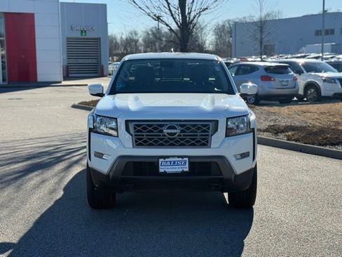Used 2023 Nissan Frontier SV w/ Technology Package image 2