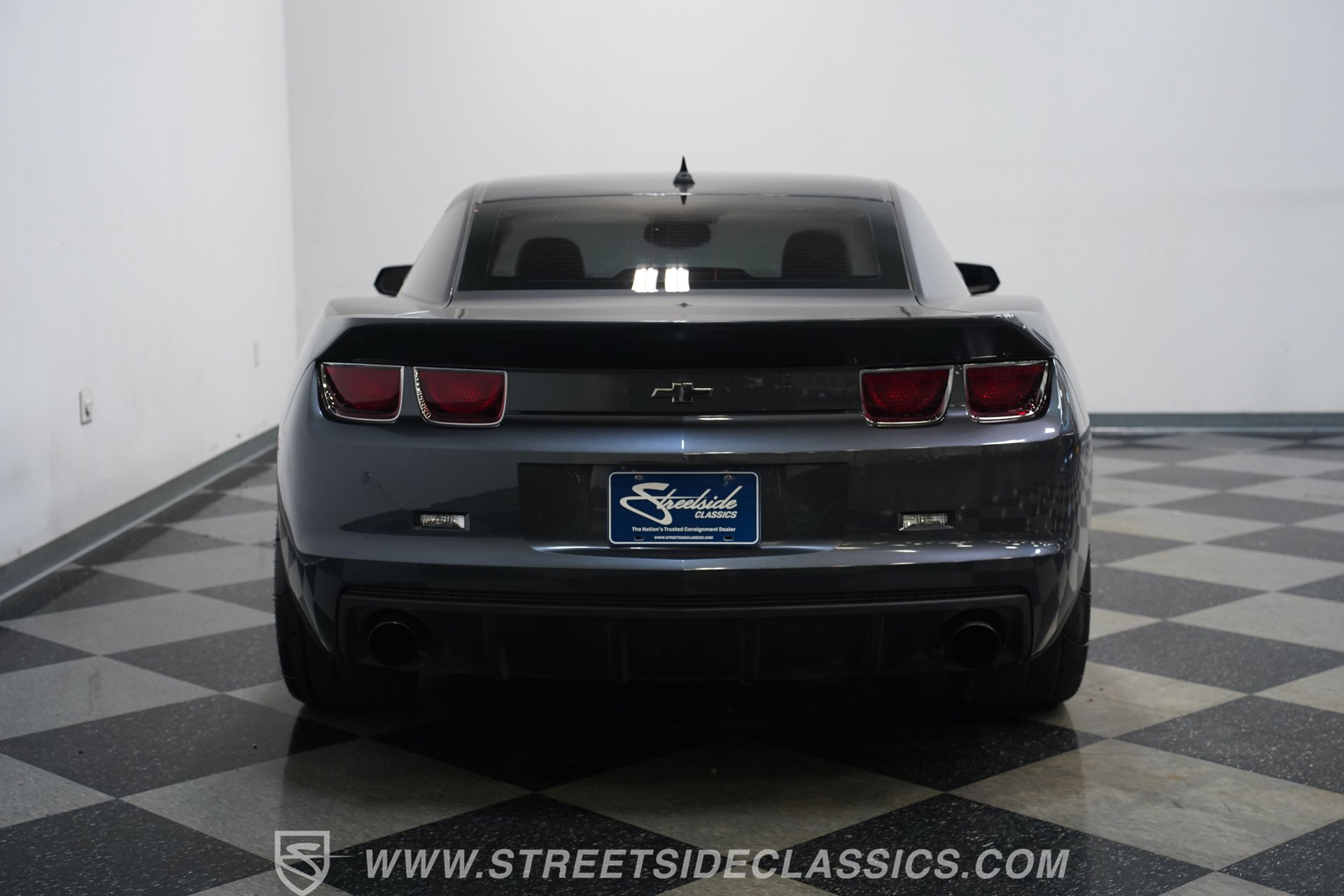 Used 2010 Chevrolet Camaro SS w/ RS Package RWD image 11