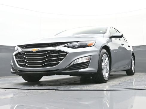 Used 2024 Chevrolet Malibu LS image 42