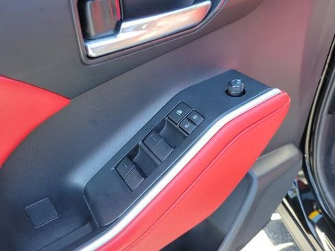 Used 2022 Toyota Highlander XSE image 17