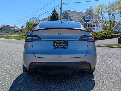Used 2024 Tesla Model Y Long Range AWD/4WD image 6