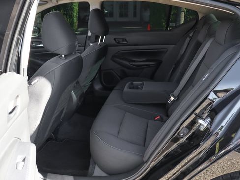 Used 2025 Nissan Altima 2.5 SV w/ SV Special Edition Package FWD image 33