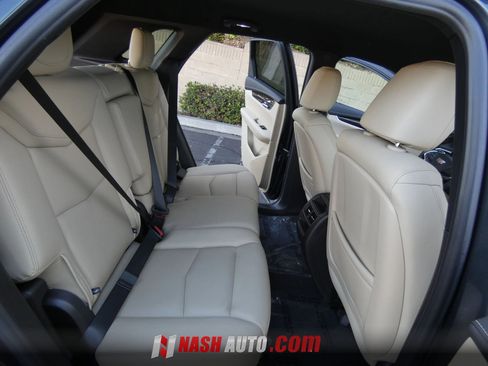 Used 2019 Cadillac XT5 FWD image 33