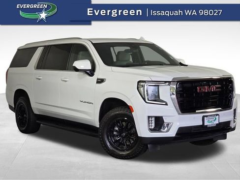 Used 2022 GMC Yukon XL SLE w/ Gmc Pro Safety Plus Package AWD/4WD image 1