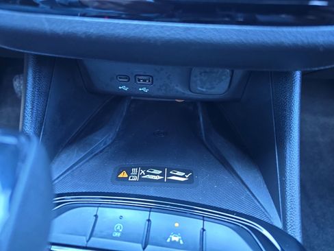 Used 2024 Buick Envista Sport Touring w/ Convenience I Package image 19