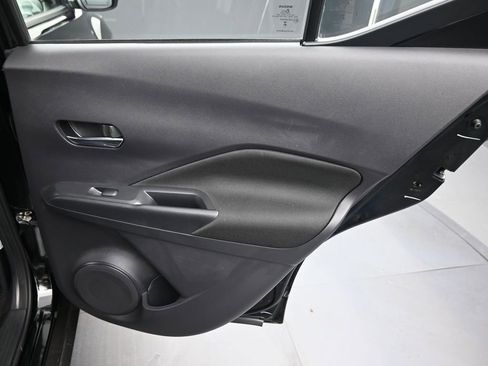 Used 2024 Nissan Kicks SV image 34