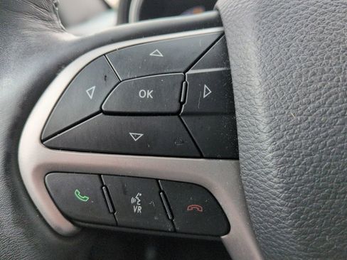 Used 2020 Jeep Grand Cherokee Overland image 26