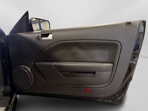 Used 2007 Ford Mustang GT Premium image 34