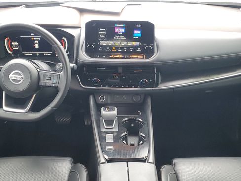 Certified 2021 Nissan Rogue Platinum image 15