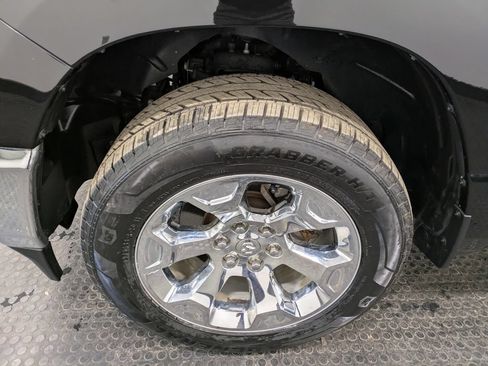 Used 2022 RAM 1500 Big Horn AWD/4WD image 7