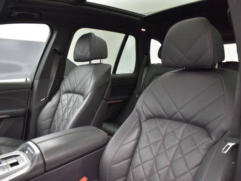 Used 2024 BMW X5 xDrive40i image 11