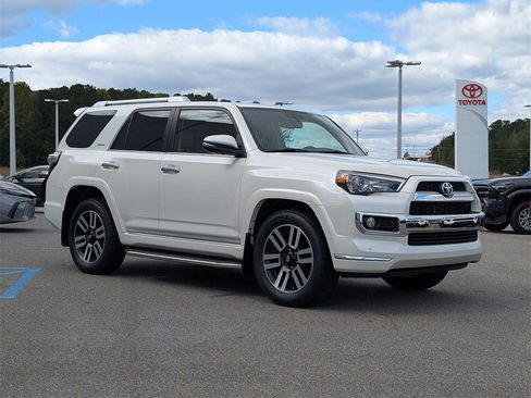 Used 2017 Toyota 4Runner Limited image 7