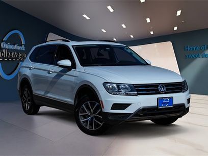 Used 2020 Volkswagen Tiguan SE w/ Panoramic Sunroof Package