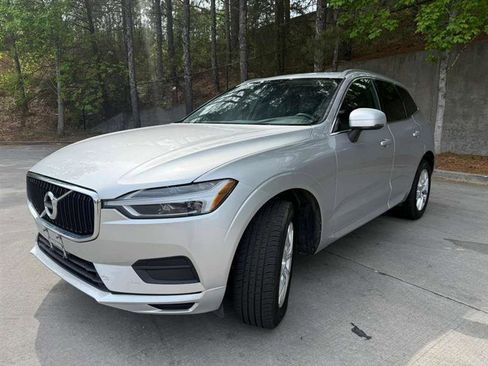 Used 2019 Volvo XC60 T5 Momentum image 3