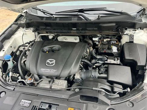 Used 2017 MAZDA CX-5 Touring w/ Preferred Equipment Package image 11