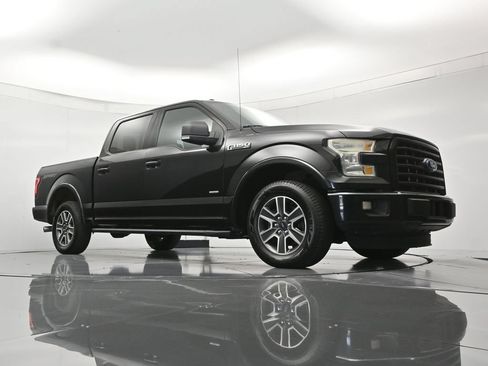 Used 2015 Ford F150 XLT w/ Equipment Group 302A Luxury RWD image 38