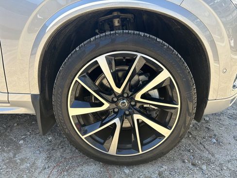 Certified 2024 Volvo XC90 B6 Plus w/ Protection Package Premier image 23