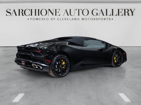 Used 2018 Lamborghini Huracan LP 580-2 RWD image 16