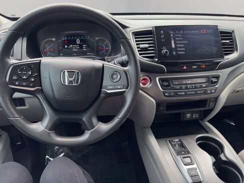 Used 2021 Honda Pilot EX image 11