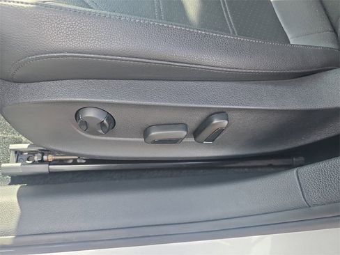 Used 2019 Volkswagen Passat 2.0T Wolfsburg w/ Wheels & Sunroof Package image 20