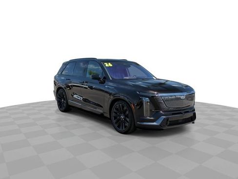 Used 2026 Cadillac Vistiq Platinum AWD/4WD image 3