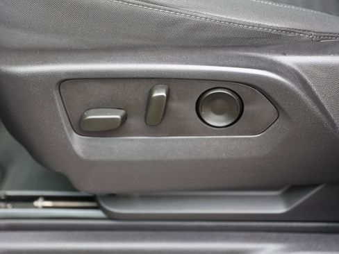 Used 2023 Chevrolet Silverado 1500 Custom image 22