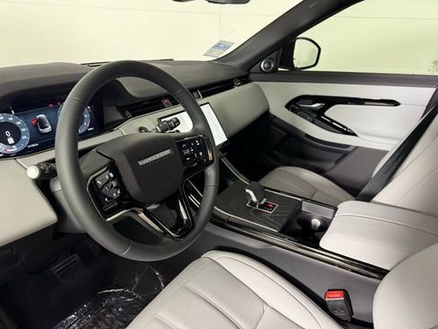 Used 2026 Land Rover Range Rover Evoque S image 6
