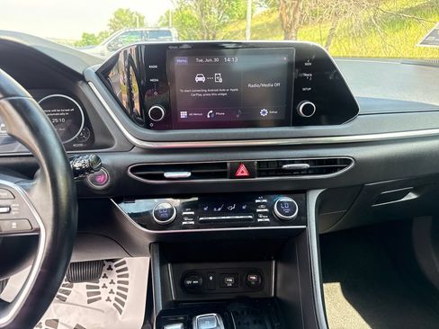 Used 2022 Hyundai Sonata SEL w/ Convenience Package FWD image 17