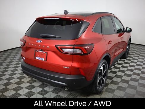 Used 2025 Ford Escape ST-Line Select w/ Tech Pack #1 image 4
