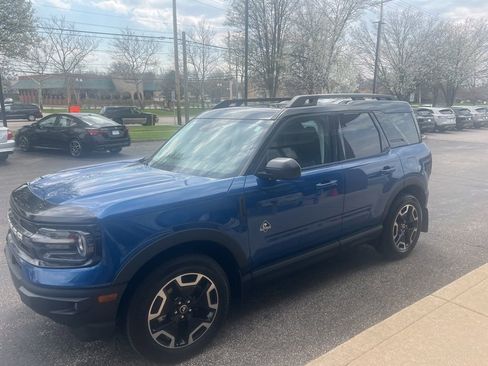 Used 2024 Ford Bronco Sport Outer Banks w/ Tech Package image 1
