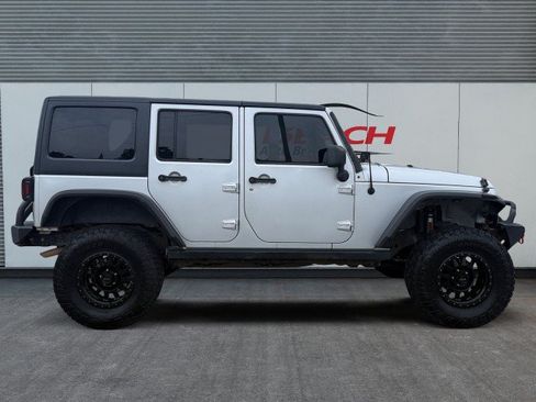Used 2011 Jeep Wrangler Unlimited Sport AWD/4WD image 7