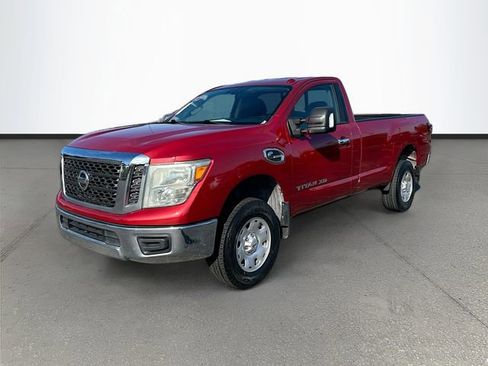 Used 2017 Nissan Titan SV AWD/4WD image 3